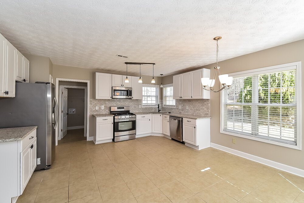 4-Bed Rental on 2091 Samantha Cir photo 7