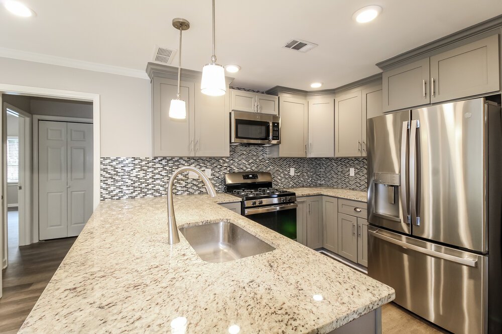 3-Bed Rental on 2570 Broadmoor Ct photo 7