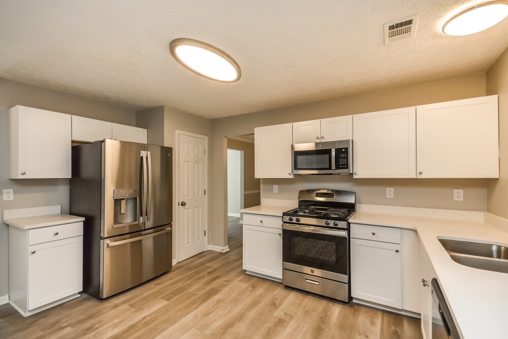 4-Bed Rental on 5621 Winchester Pl photo 7