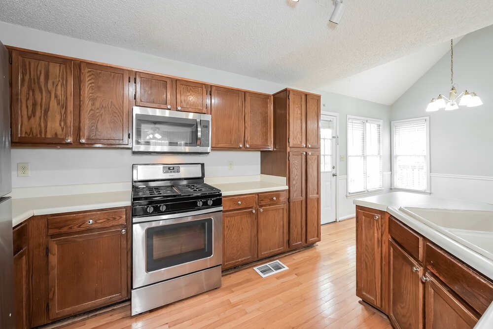 5-Bed Rental on 1952 Mcadoo Ct photo 7