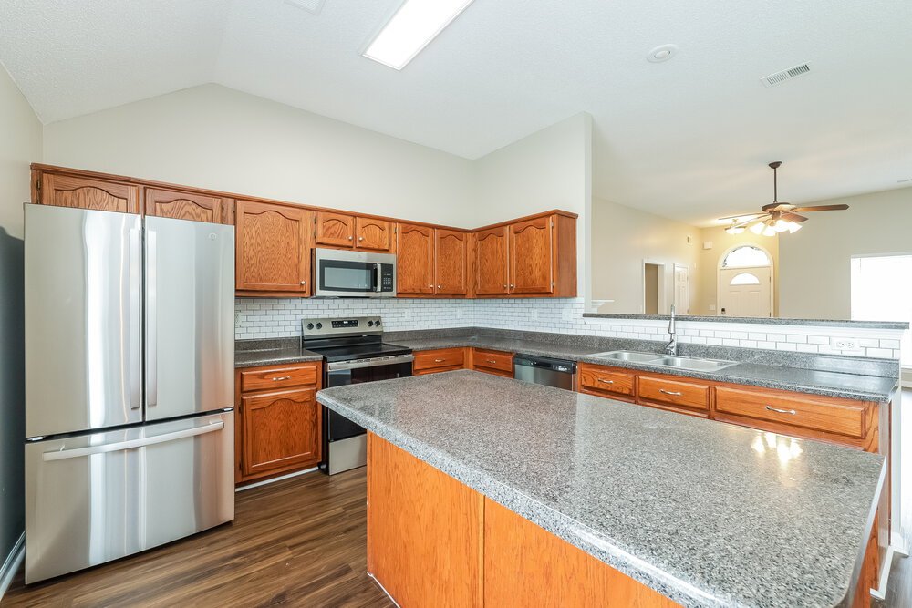4-Bed Rental on 13268 Sandbourne S photo 7