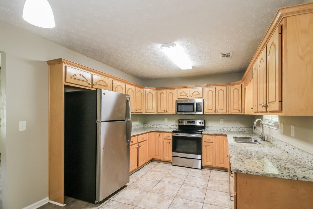 3-Bed Rental on 60 Hunters Ridge photo 7