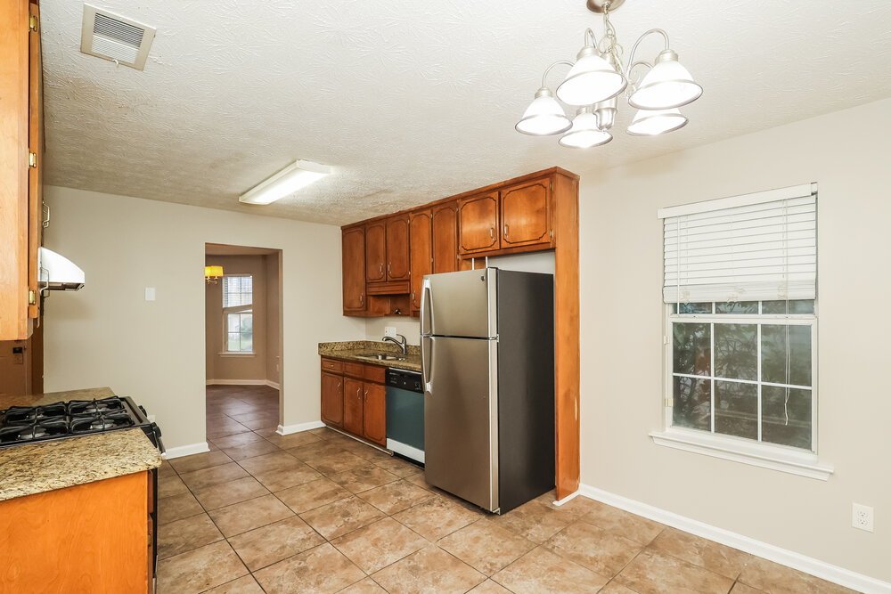 3-Bed Rental on 5599 Rock Shoals photo 7