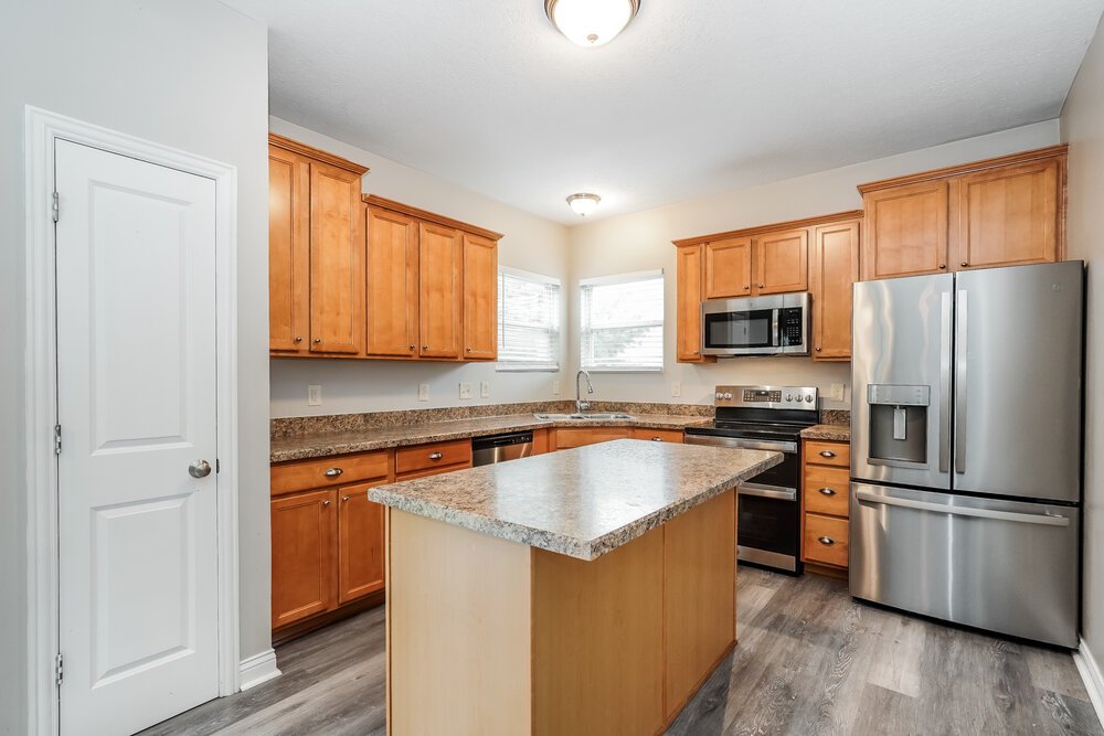 4-Bed Rental on 1132 Sandbar Dr photo 7