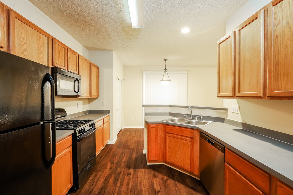 3-Bed Rental on 7069 Silver Bend photo 7