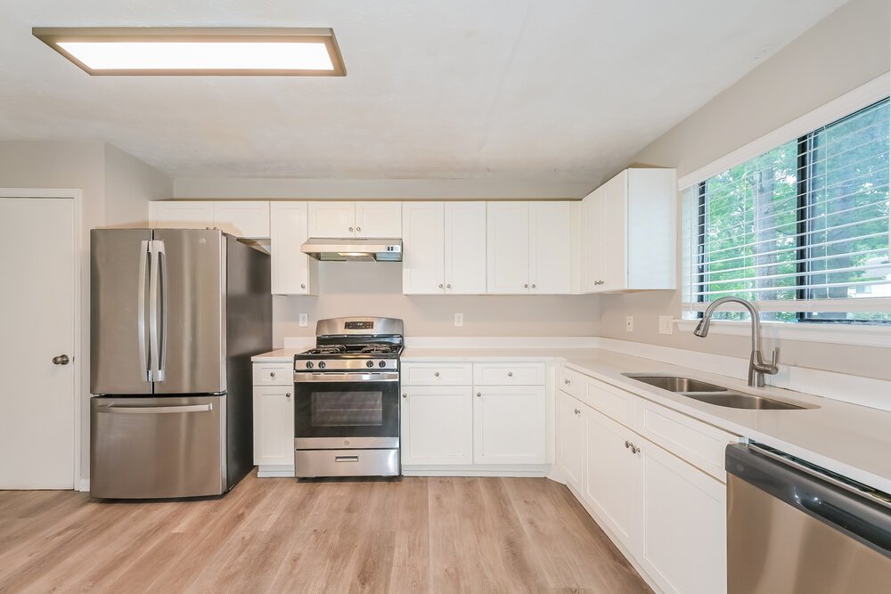 4-Bed Rental on 3824 Princess Ct photo 7