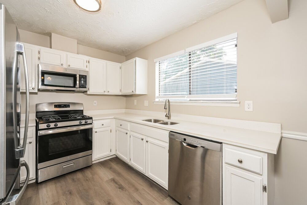 3-Bed Rental on 5177 Aberdeen Ct photo 7