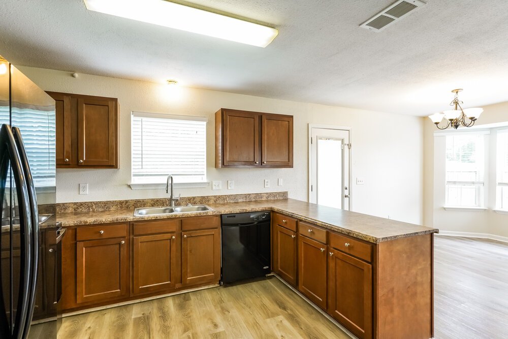 3-Bed Rental on 608 Birchbrook Ct photo 7
