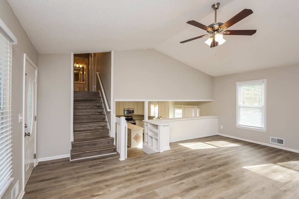 3-Bed Rental on 649 Edwards Ct photo 7