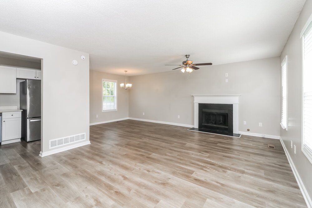 3-Bed Rental on 417 Remington Ct photo 7