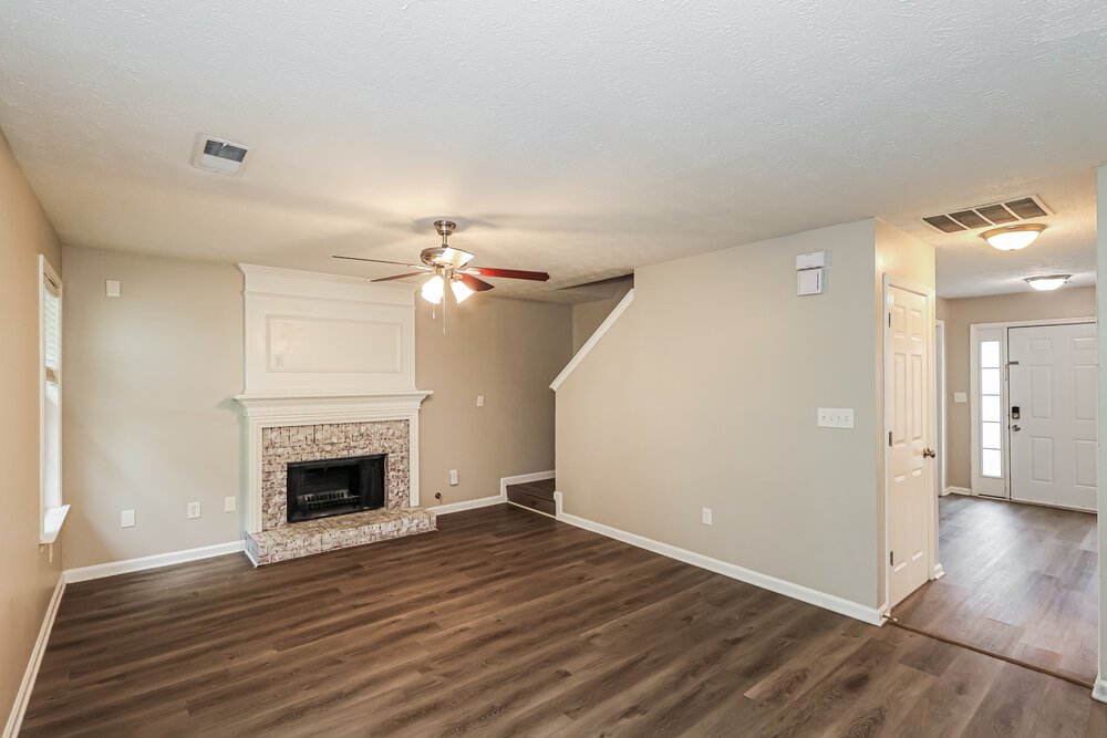 4-Bed Rental on 4970 Promenade Dr photo 7