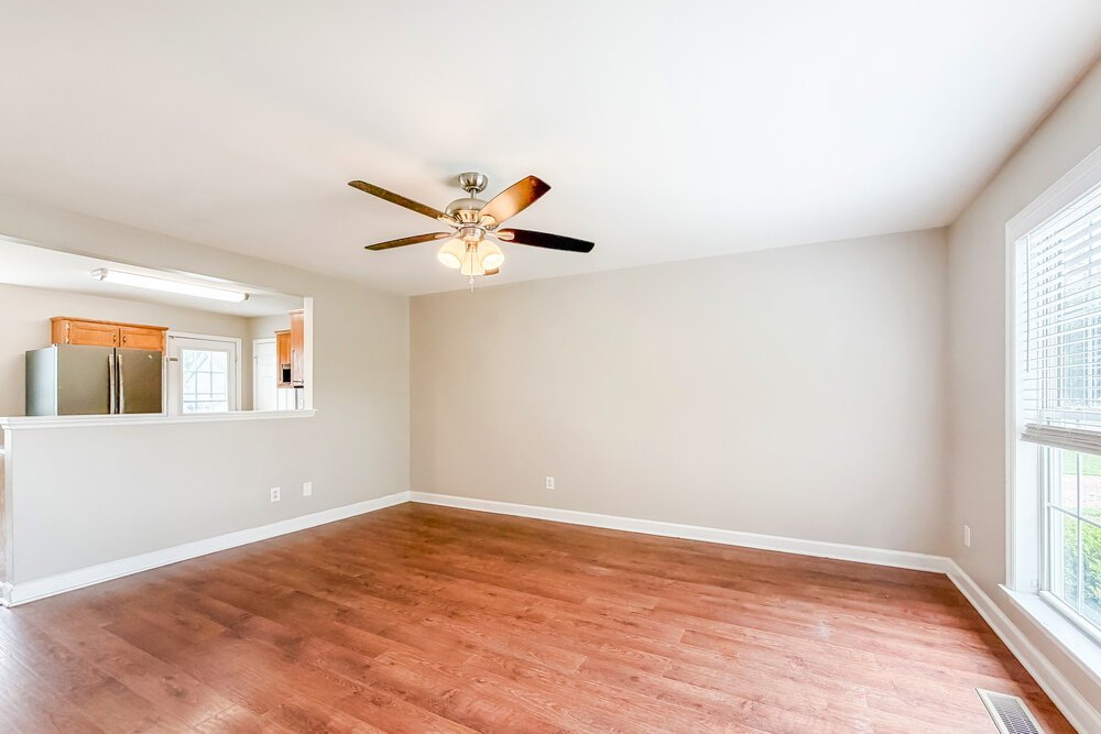 3-Bed Rental on 2853 Sutherland Dr photo 7