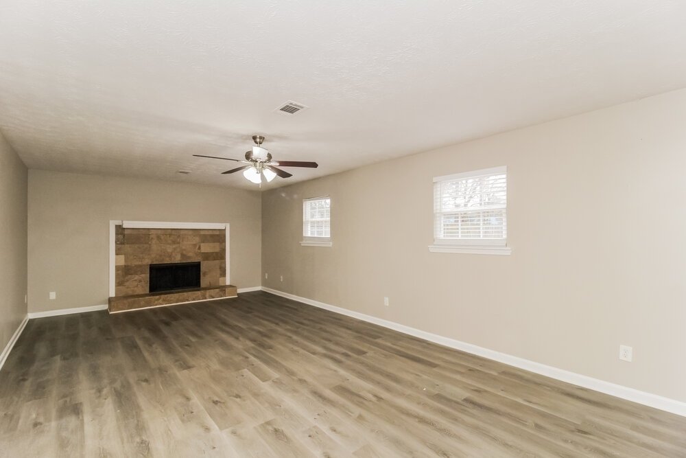 4-Bed Rental on 6492 Meadow Lark photo 7