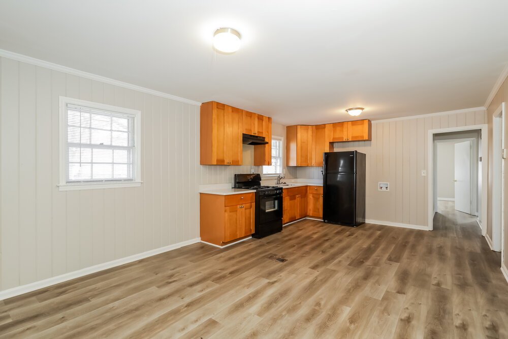 3-Bed Rental on 3276 Elm St photo 7