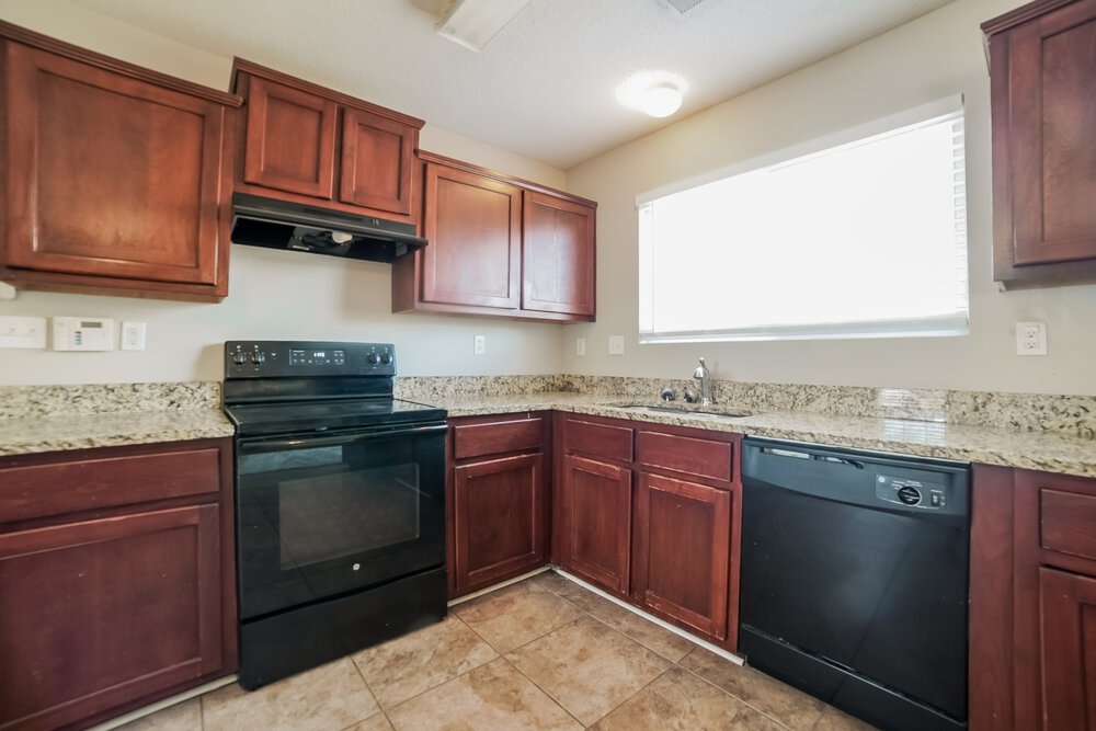 3-Bed Rental on 10038 Chariden Dr photo 7