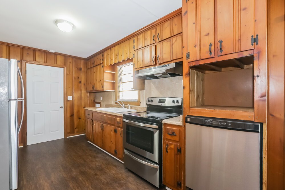 2-Bed Rental on 2147 Camp Circle photo 7