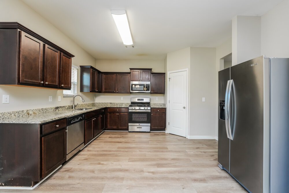 4-Bed Rental on 3458 Sandstone Trl photo 7