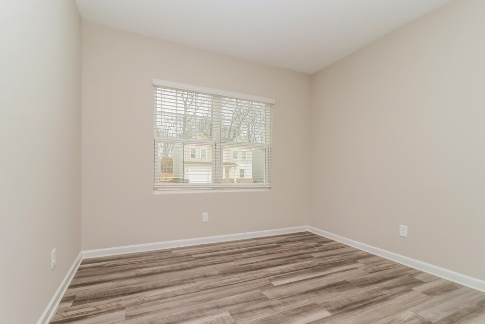 5-Bed Rental on 506 Knightsbridge Lane photo 7