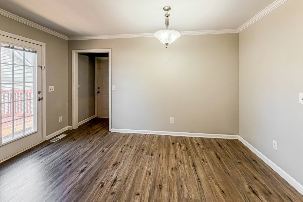4-Bed Rental on 100 Homestead Ln photo 8