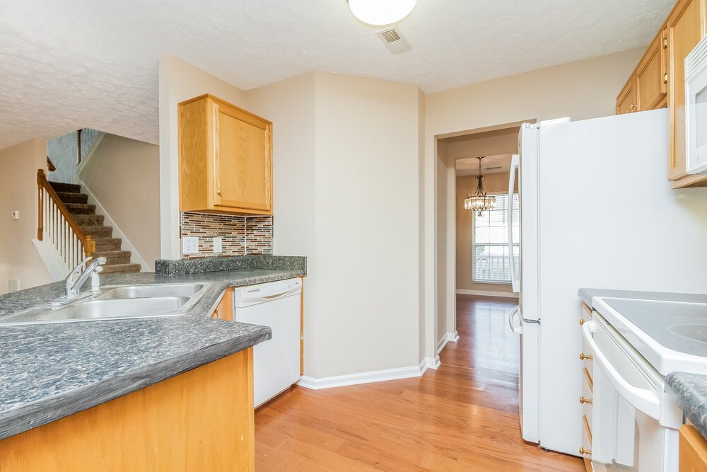 3-Bed Rental on 2001 Stanford Village photo 8