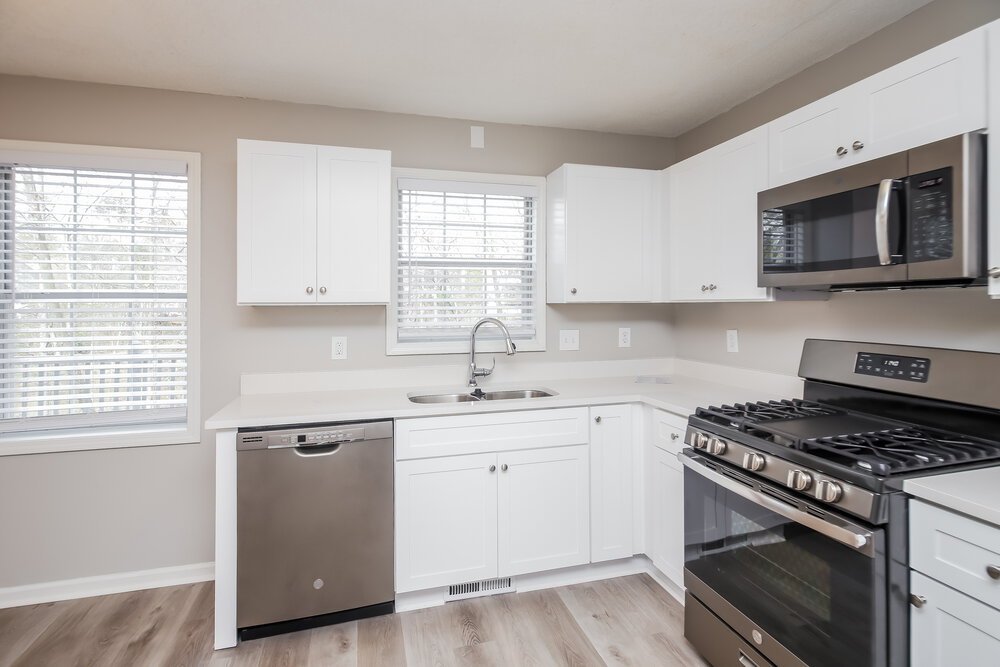 4-Bed Rental on 1929 Knipe Dr photo 8