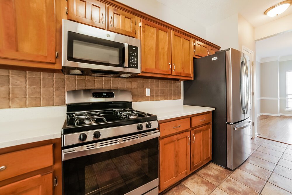 3-Bed Rental on 2221 Linda Shore photo 8