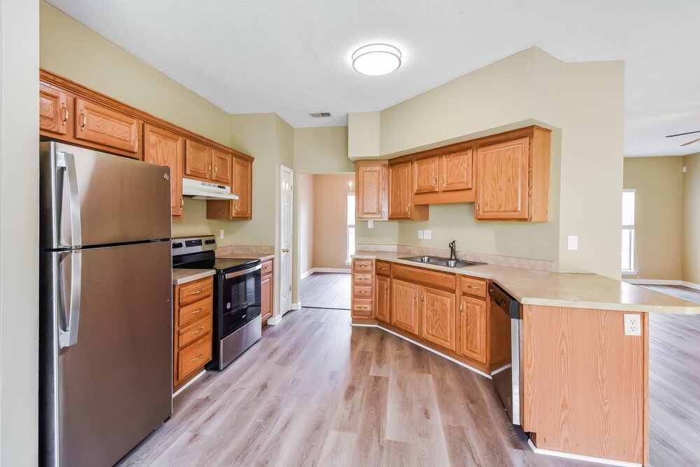 3-Bed Rental on 4599 Tulip Bend photo 8