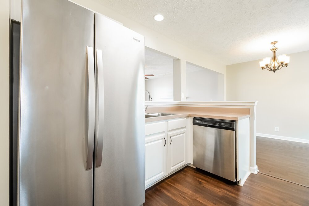 3-Bed Rental on 804 Cainbrook Ct photo 8