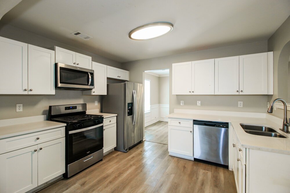 5-Bed Rental on 5848 El Segundo photo 8