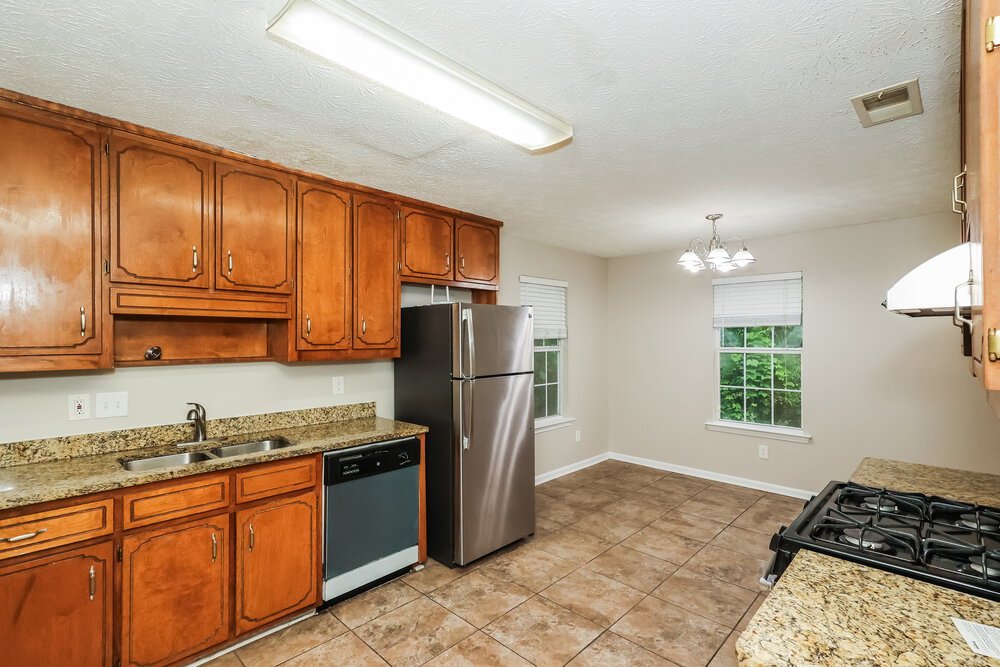 3-Bed Rental on 5599 Rock Shoals photo 8