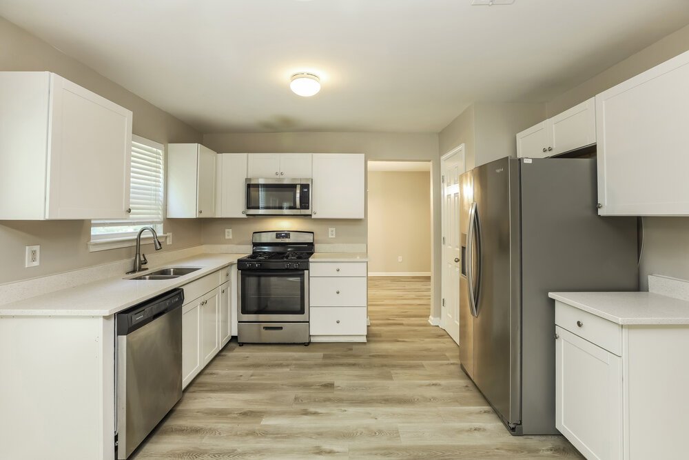 4-Bed Rental on 3112 Berthas Overlook photo 8