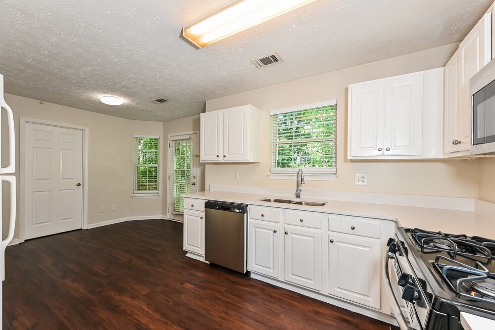 3-Bed Rental on 564 Kirtley Ct photo 8