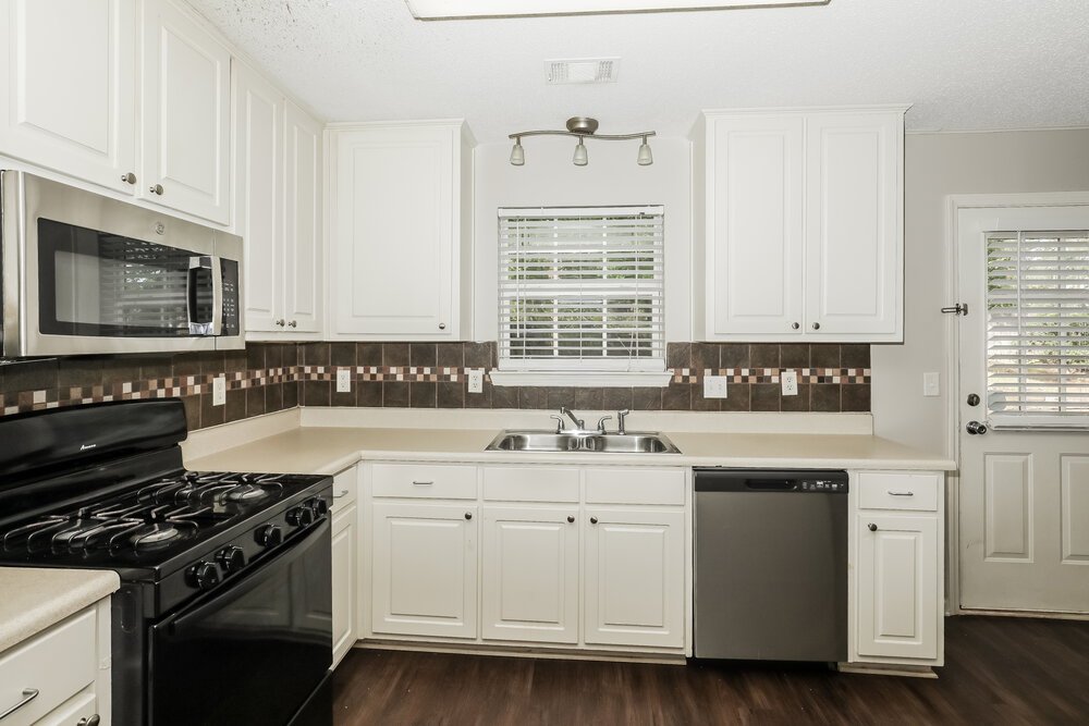 3-Bed Rental on 504 Wyntuck Dr photo 8