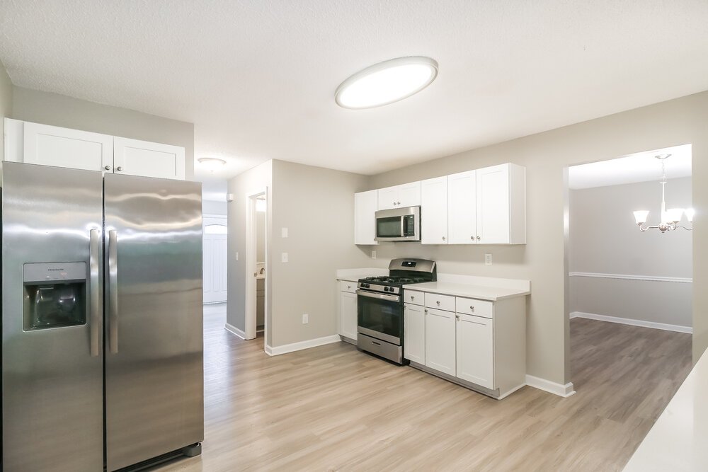4-Bed Rental on 7210 Mahogany Dr photo 8