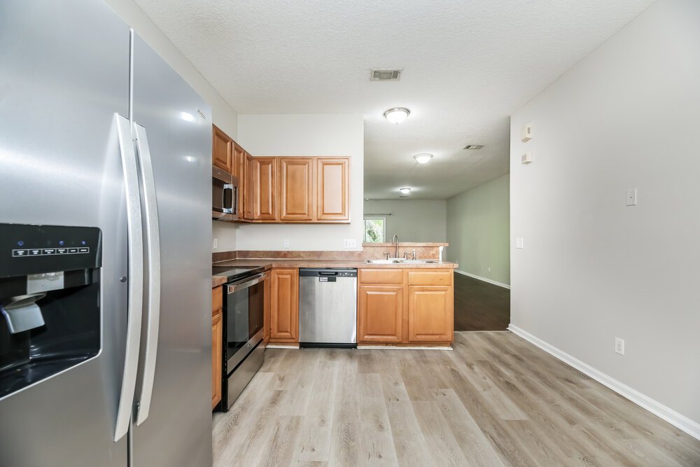 3-Bed Rental on 7911 Melvin Rd photo 8