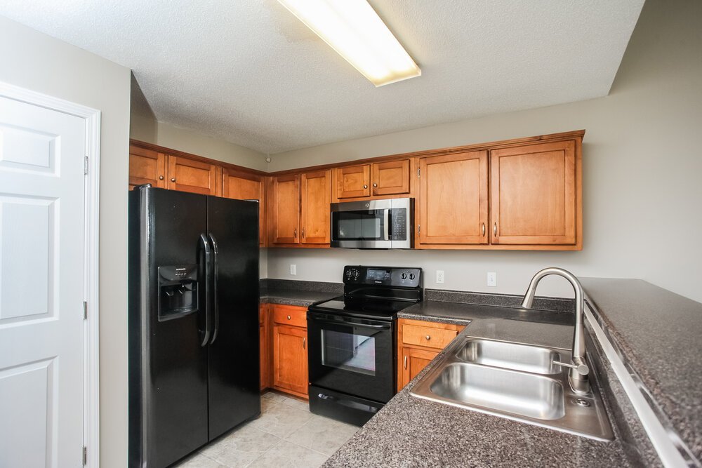 4-Bed Rental on 6379 Sandbourne E photo 8
