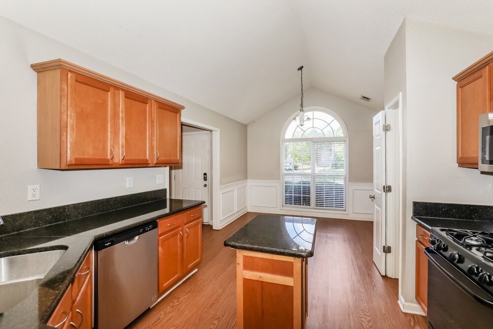 4-Bed Rental on 409 Mazley Drive photo 8