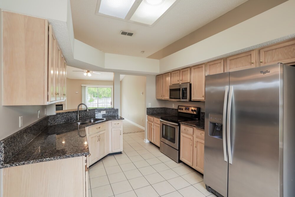 3-Bed Rental on 7835 Longhorn Cir photo 8