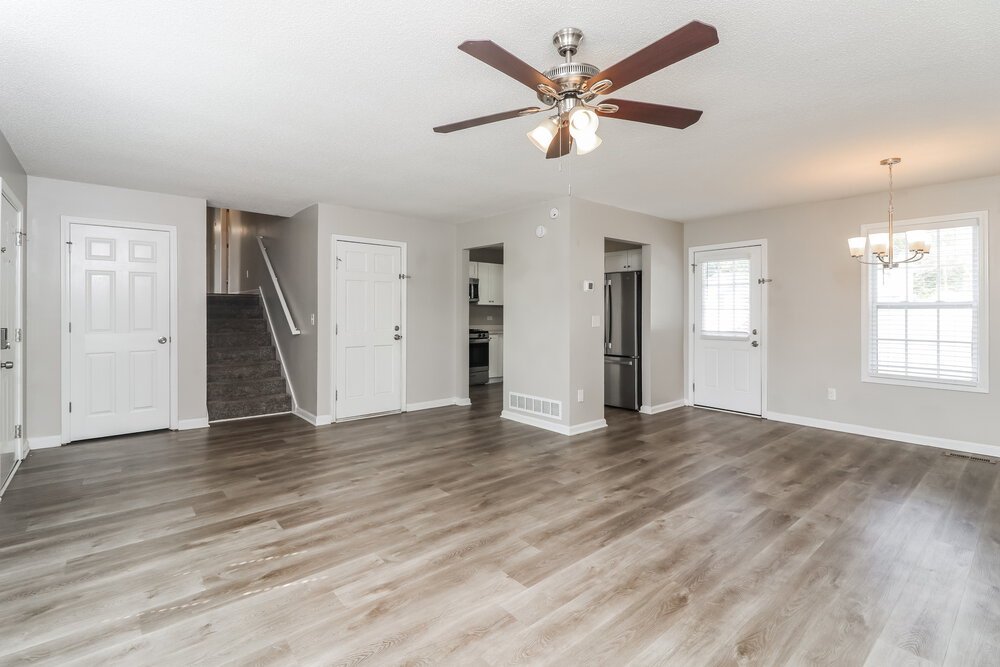 3-Bed Rental on 417 Remington Ct photo 8