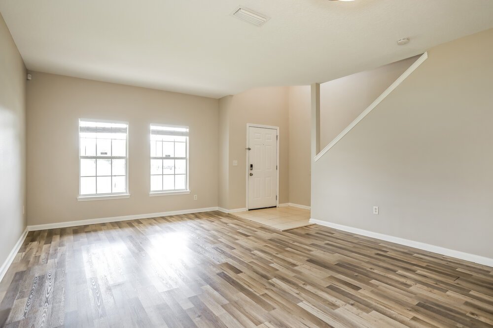 4-Bed Rental on 7242 Rampart Ridge photo 8