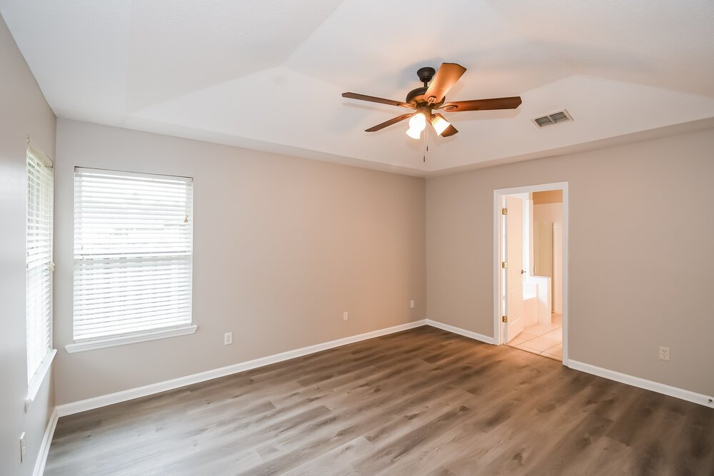 3-Bed Rental on 1299 Summit Oaks photo 8