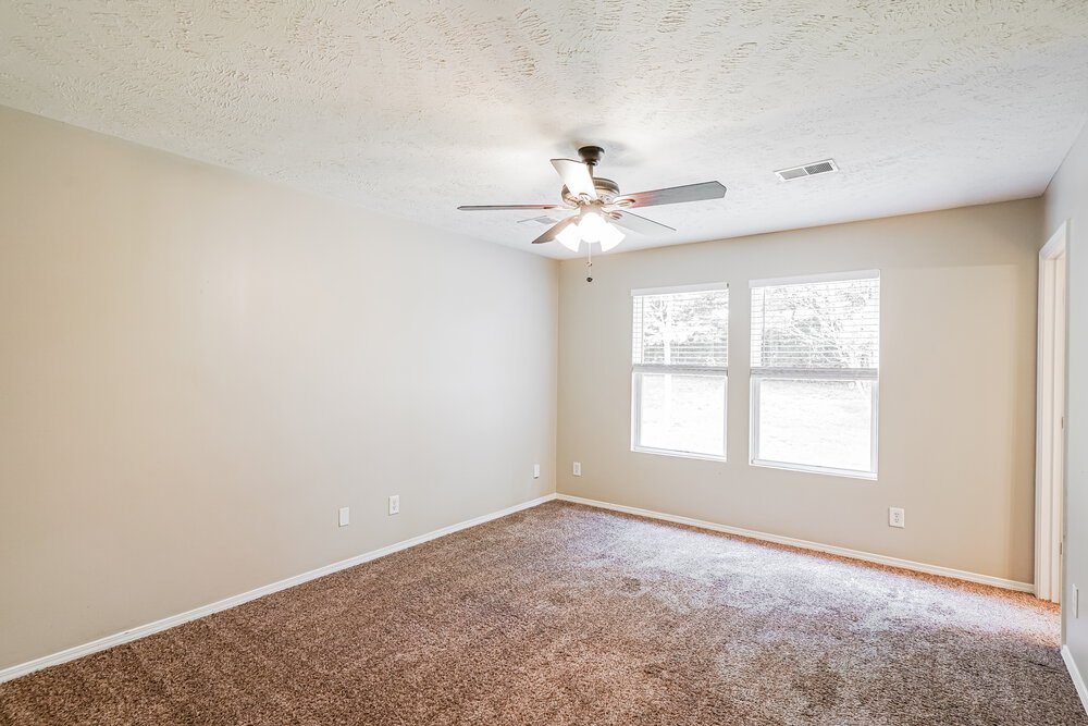 3-Bed Rental on 2735 Sutherland Dr photo 8