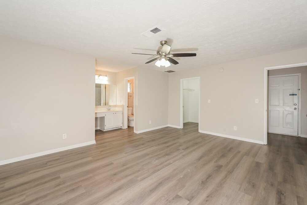 3-Bed Rental on 5177 Aberdeen Ct photo 8