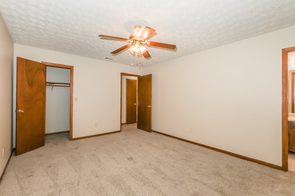3-Bed Rental on 10357 Briarbay Dr photo 8
