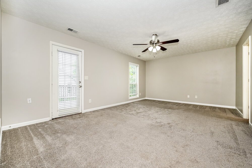 3-Bed Rental on 110 Gingerbread Place photo 8
