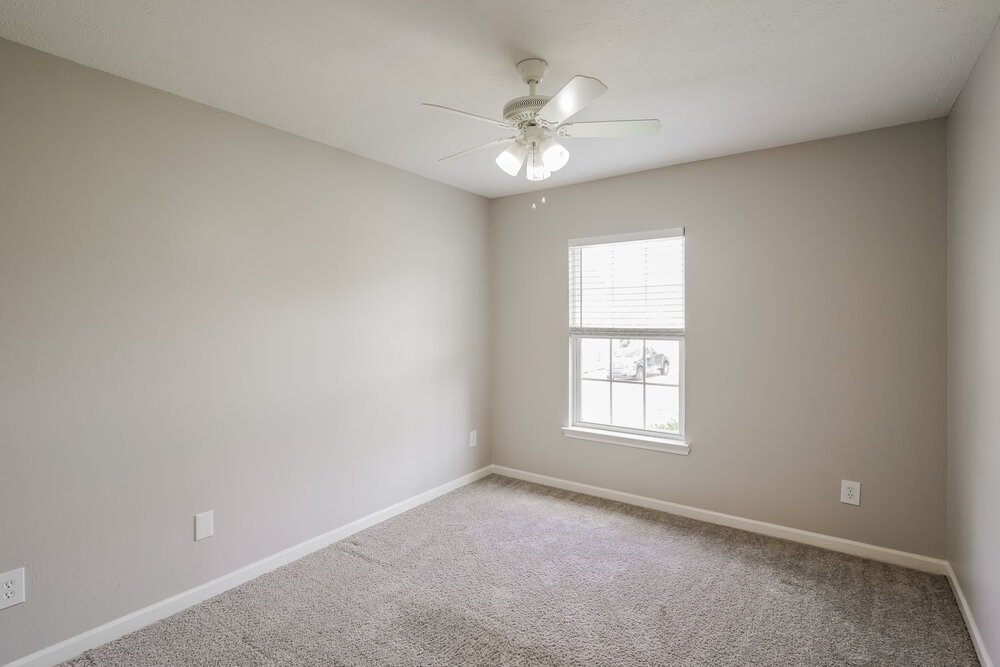 3-Bed Rental on 913 Birchmill Pt photo 8