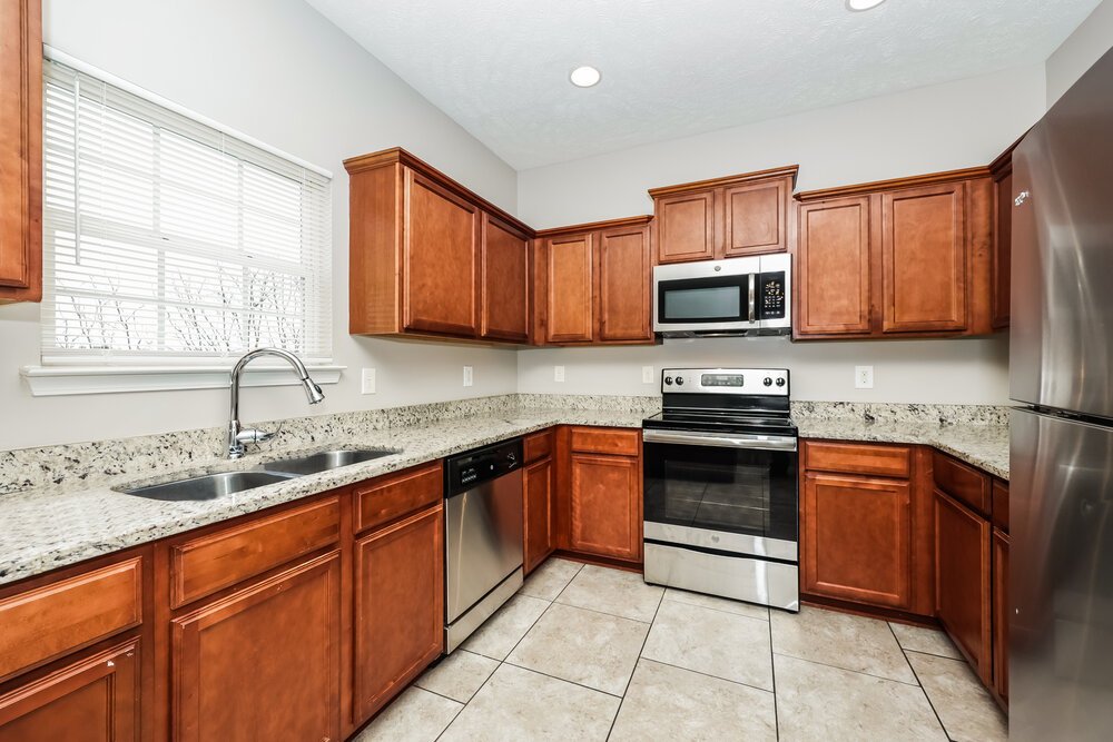 3-Bed Rental on 1116 Harmony Ln photo 8