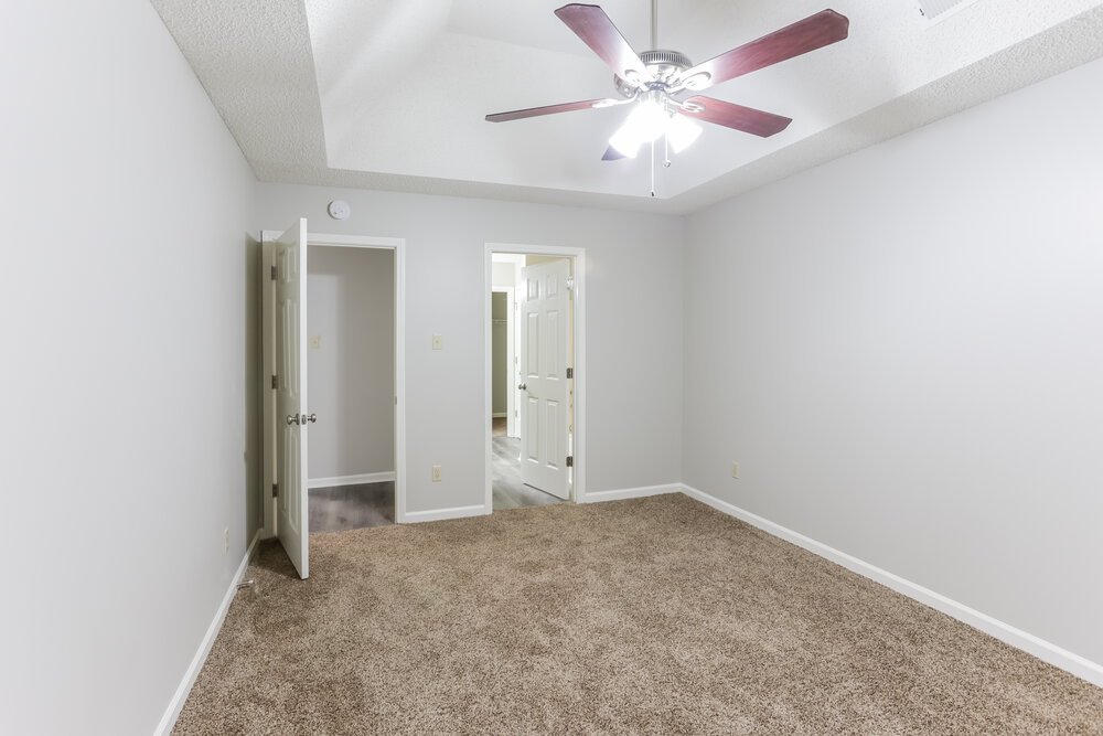 3-Bed Rental on 7007 Raleigh Lagrange photo 8