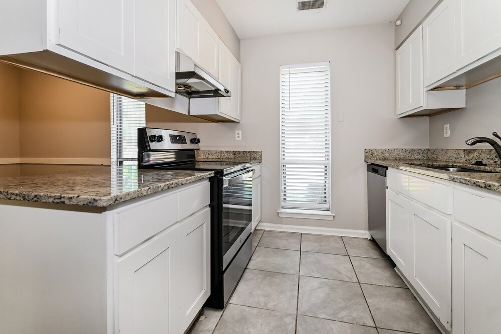 3-Bed Rental on 4476 Trout Valley photo 8