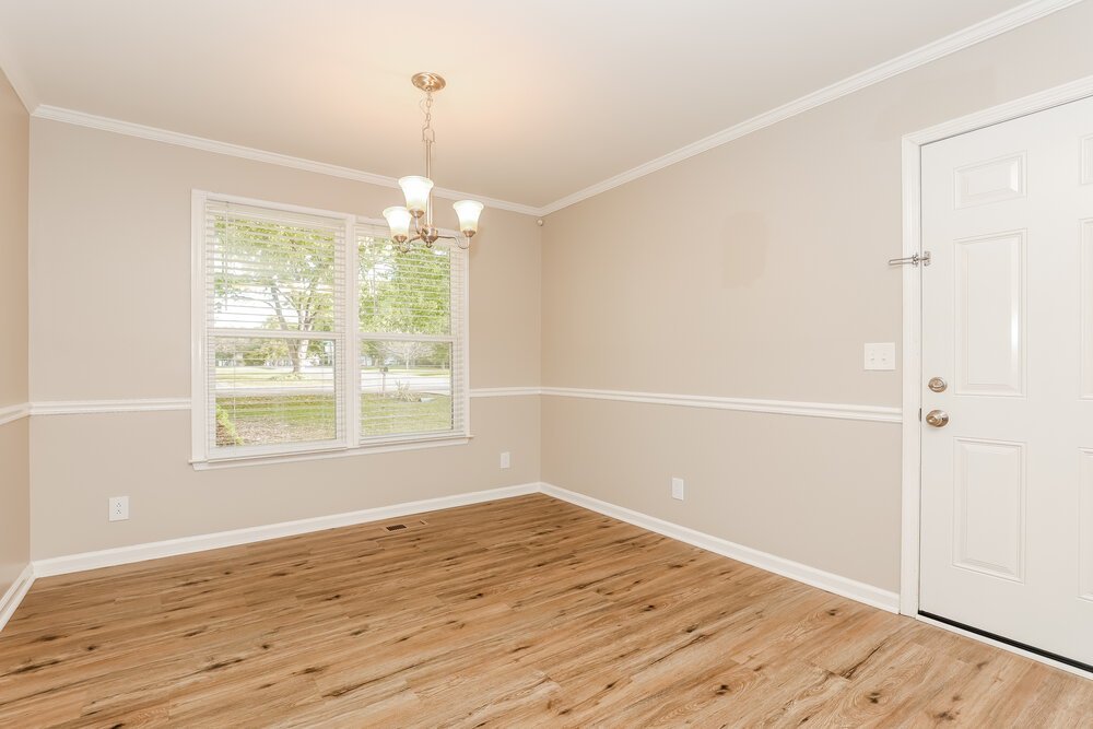 3-Bed Rental on 2409 Racquet Club photo 8